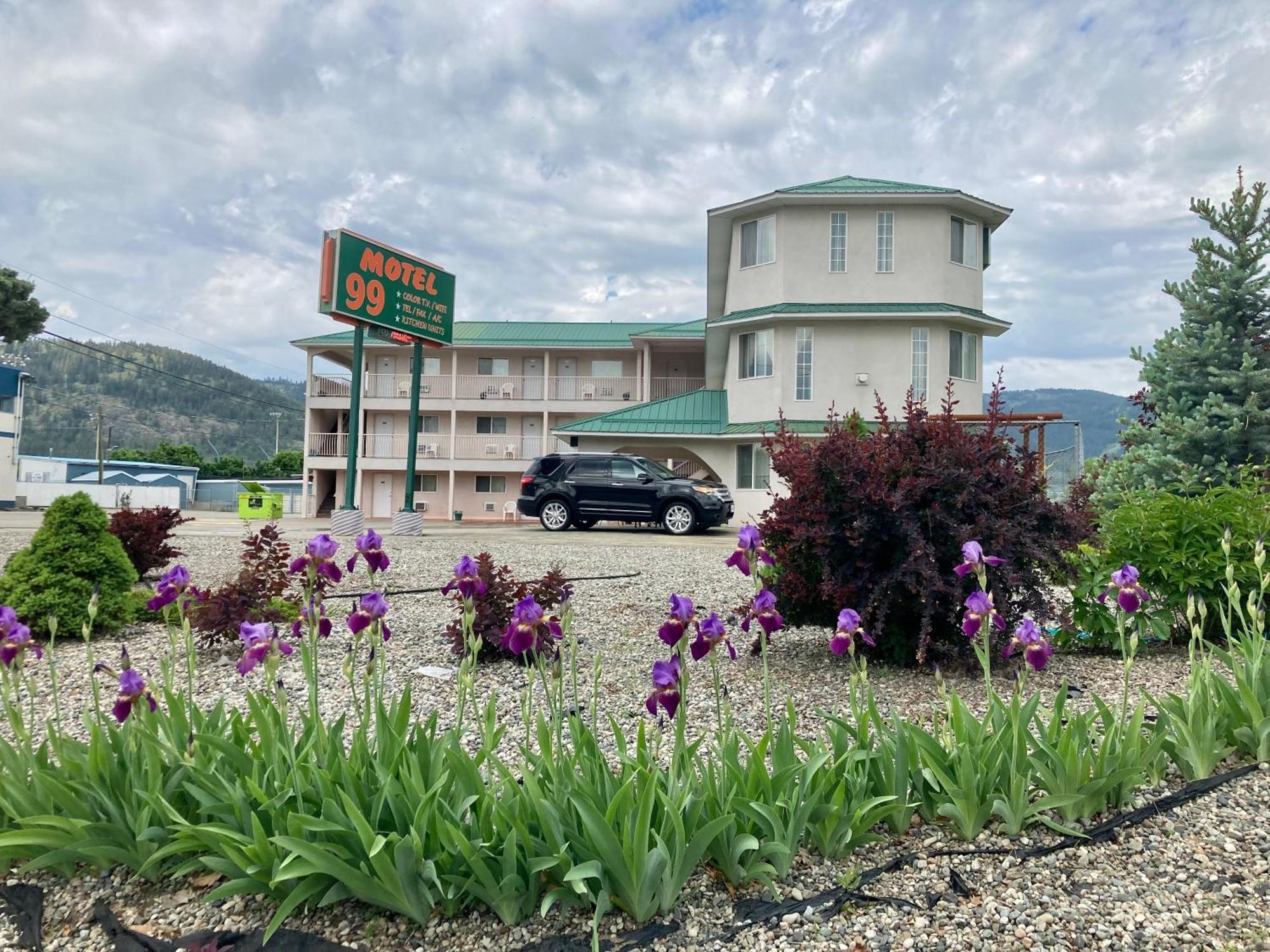 Motel 99 Grand Forks Ngoại thất bức ảnh