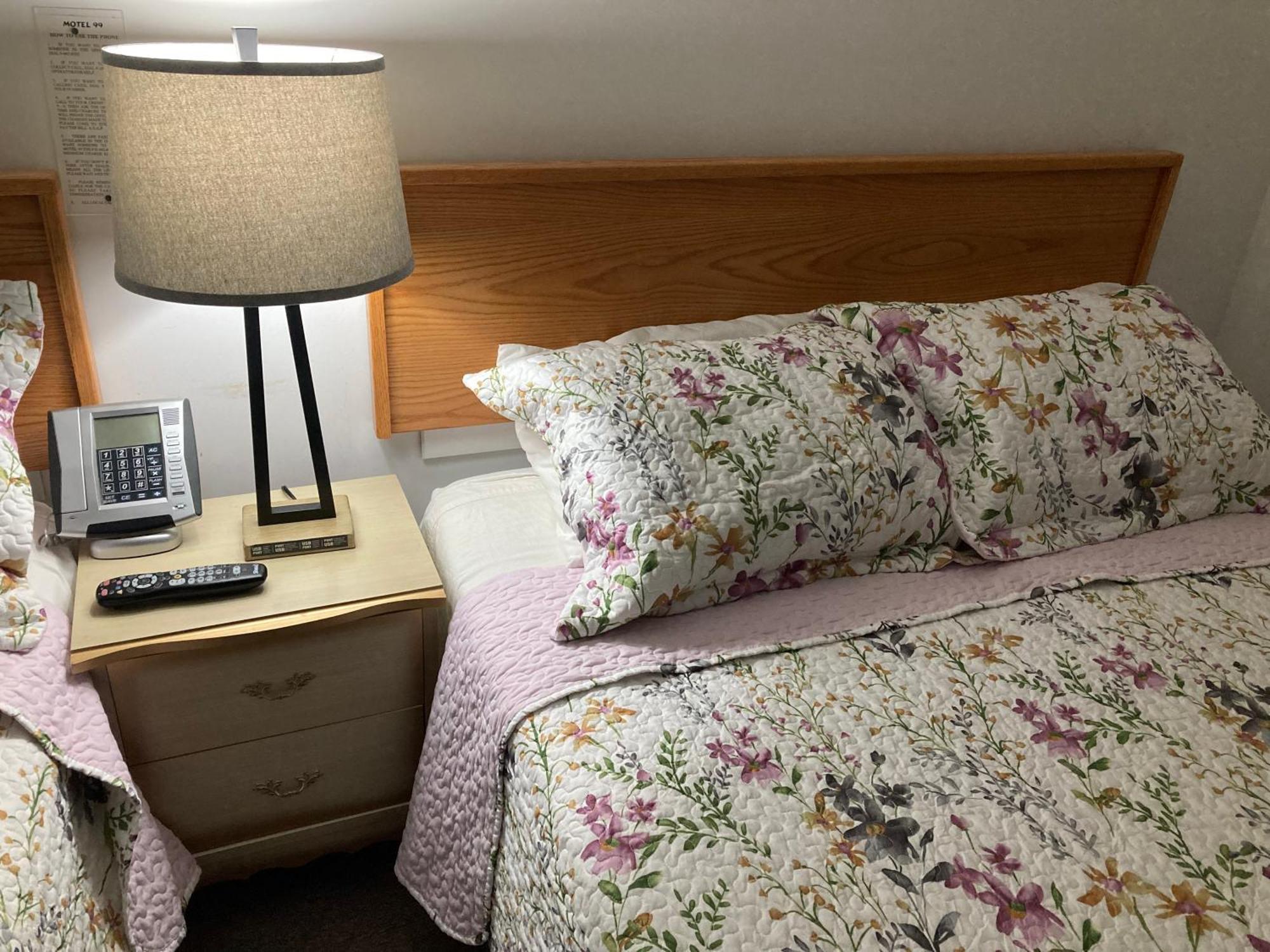 Motel 99 Grand Forks Ngoại thất bức ảnh
