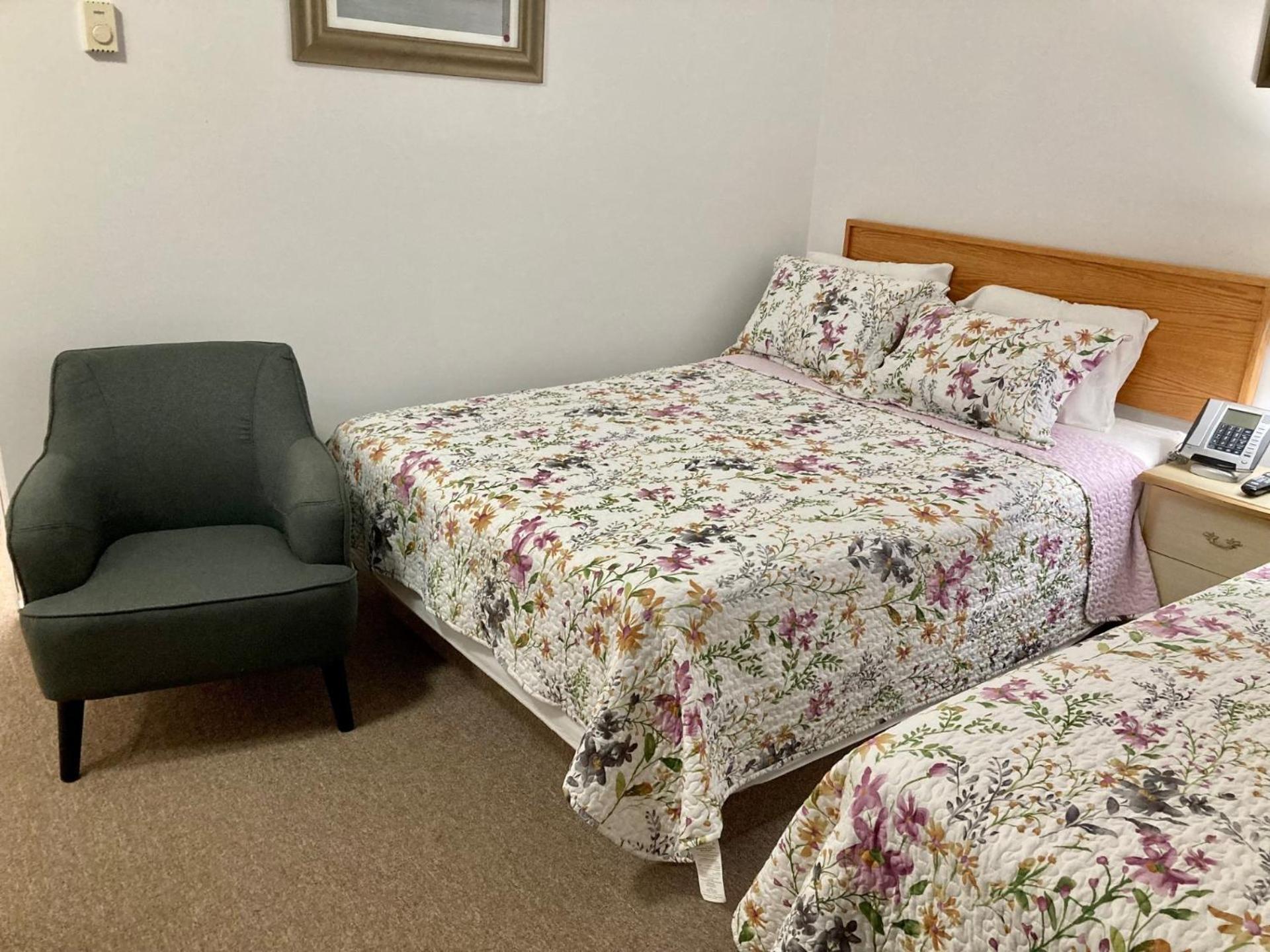 Motel 99 Grand Forks Ngoại thất bức ảnh