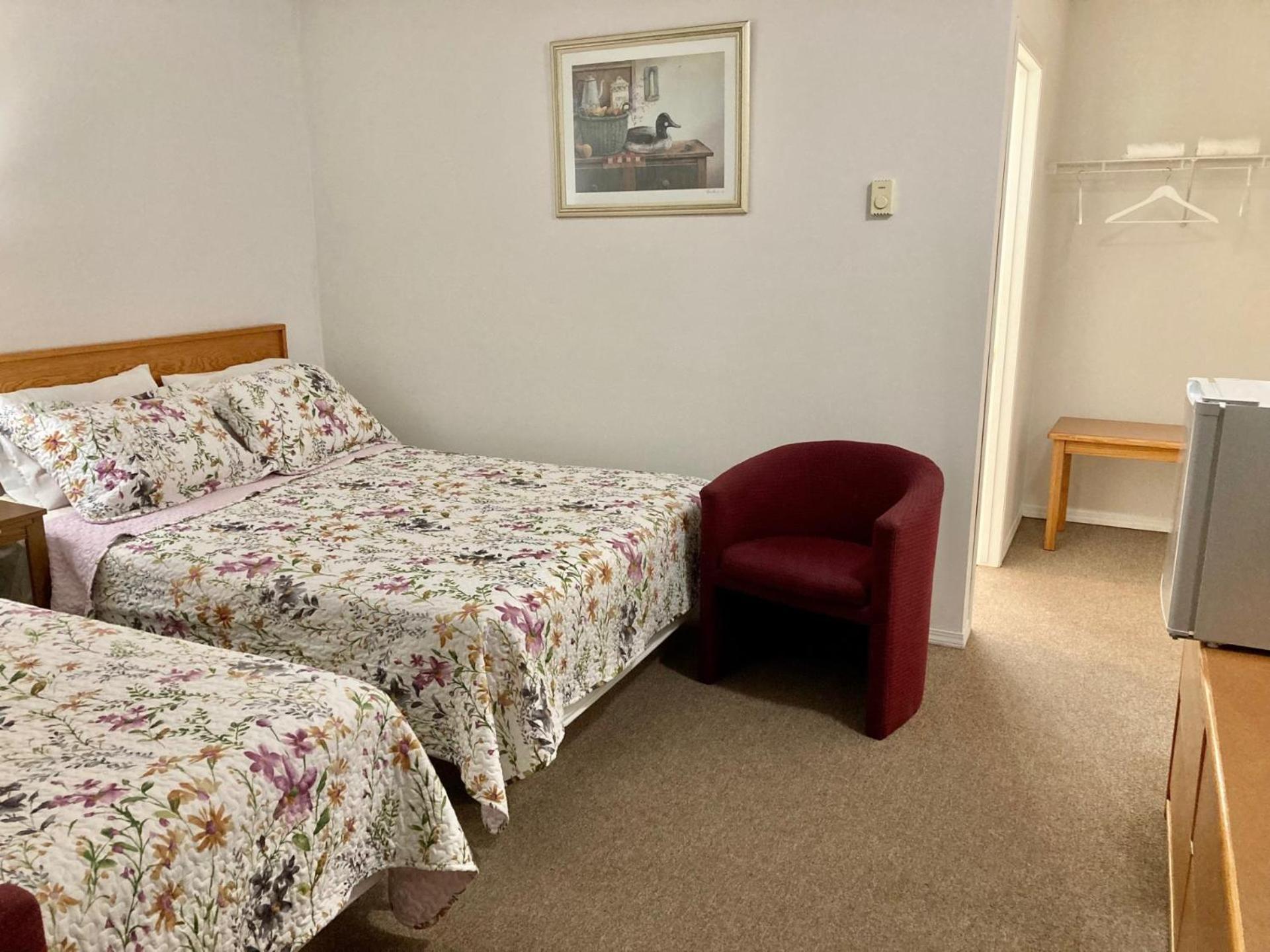 Motel 99 Grand Forks Ngoại thất bức ảnh