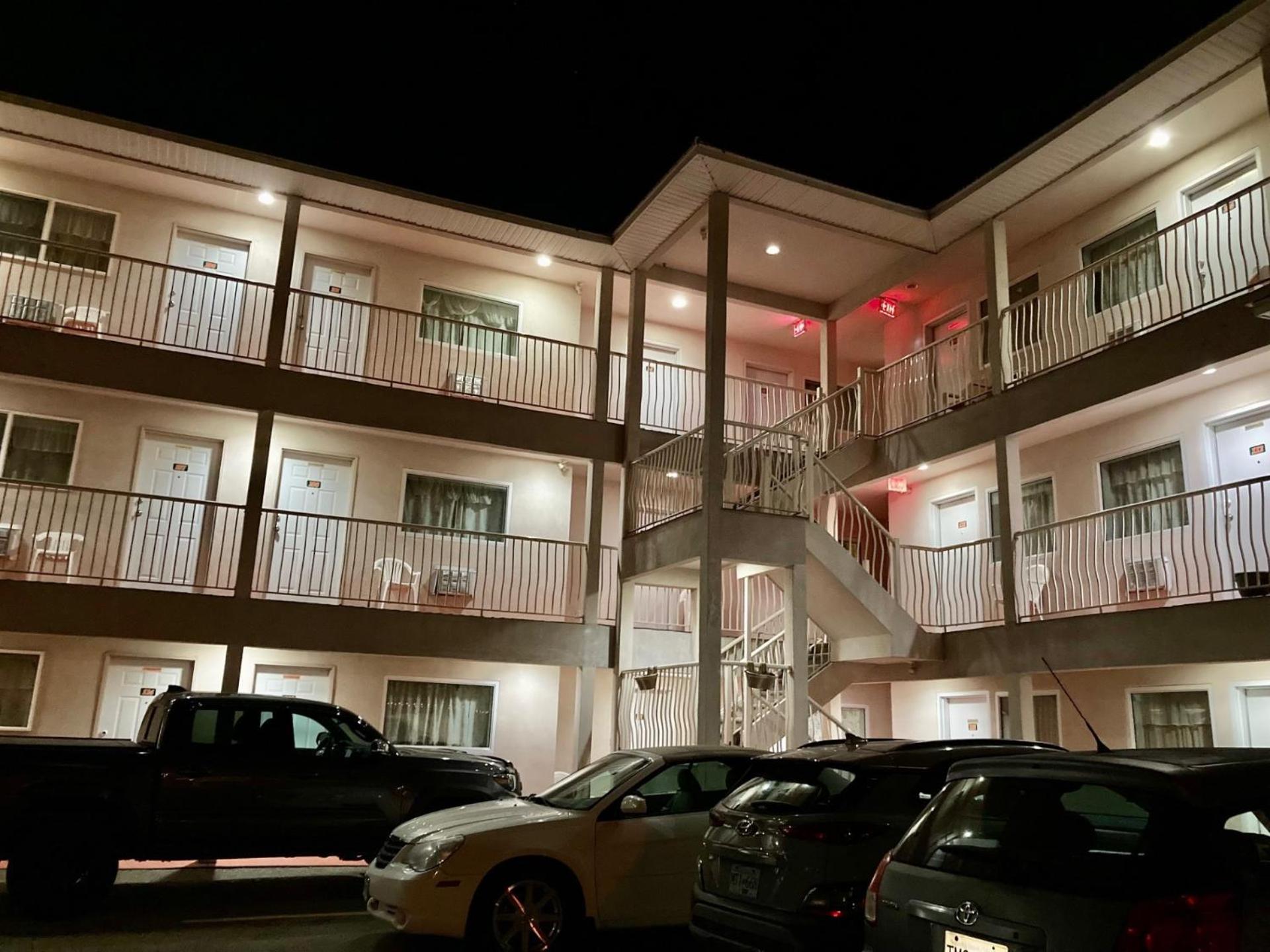 Motel 99 Grand Forks Ngoại thất bức ảnh