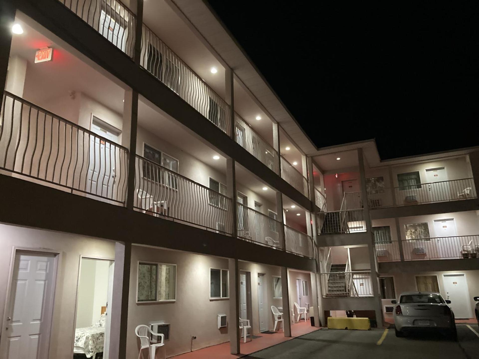 Motel 99 Grand Forks Ngoại thất bức ảnh