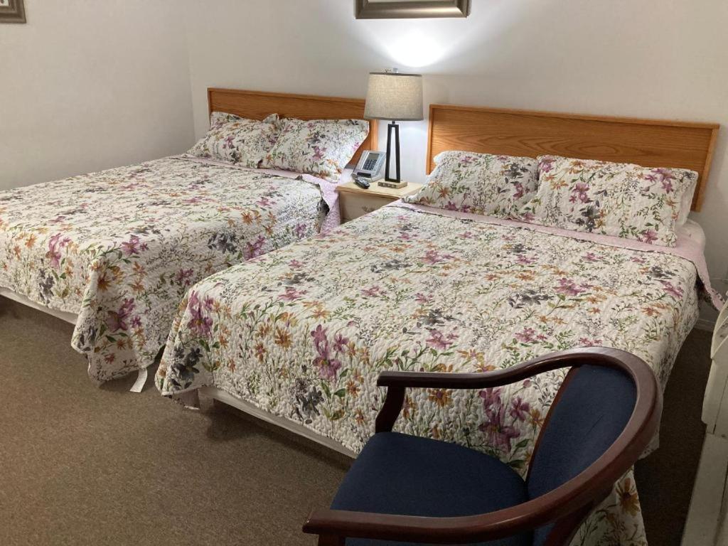 Motel 99 Grand Forks Ngoại thất bức ảnh